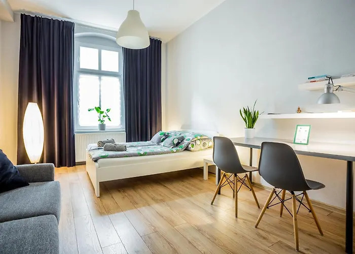 Wygodne W Gliwicach Homestay *